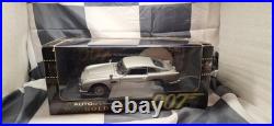 AUTOart MODELS 007 ASTON MARTIN DB5 -GOLDFINGER 1/18 SCALE MODEL CAR 70020 AUTOart MODELS 007 ASTON MARTIN DB5 -GOLDFINGER 1/18 SCALE MODEL CAR 70020