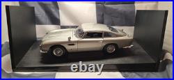 AUTOart MODELS 007 ASTON MARTIN DB5 -GOLDFINGER 1/18 SCALE MODEL CAR 70020 AUTOart MODELS 007 ASTON MARTIN DB5 -GOLDFINGER 1/18 SCALE MODEL CAR 70020