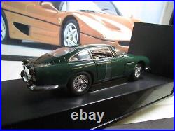 AUTOart MODELS 1964 ASTON MARTIN DB5 GREEN 1/18 SCALE MODEL CAR 70024