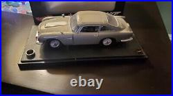 Aston Martin DB5 007 Goldfinger 1/18 Scale (Hotwheels)