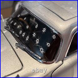 Aston Martin DB5 Damage with Bullet Holes Limited (James Bond 007) 1/18 Scale