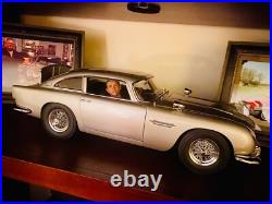 Aston Martin DB5 James Bond 007 1/8th scale by Eaglemoss +MANY EXTRAS