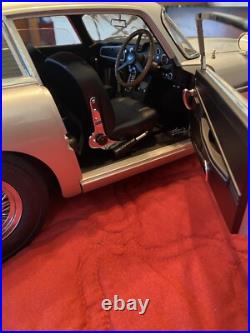 Aston Martin DB5 James Bond 007 1/8th scale by Eaglemoss +MANY EXTRAS