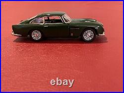 Aston Martin DB5 diecast car 1963 British Racing Green self propel 1/38 scale