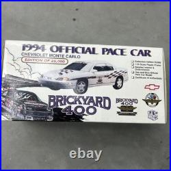 Aston Martin DBR1 1/18 After the Race and 1994 official pace car brickyard 400