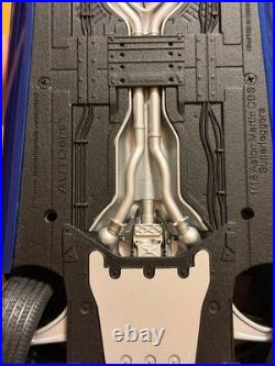 Aston Martin Dbs 1/18 Scale Model Car Diecast Vehicle Collectible Display