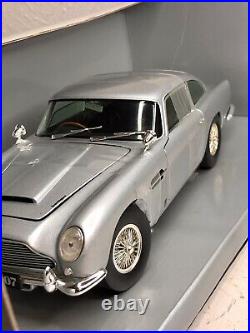 Aston Martin Die-Cast 1/18th Scale from Chrono H1005 DB5 1963 Bond Silver