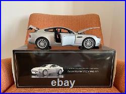 Aston Martin V12 Vanquish Silver 112 Scale Kyosho Die-Cast 2003 Aston Martin V12 Vanquish Silver 112 Scale Kyosho Die-Cast 2003