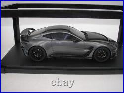 Aston Martin V12 Vantage 2023 Megnetic Silver 1/18 Gt Spirit Gt443new