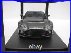 Aston Martin V12 Vantage 2023 Megnetic Silver 1/18 Gt Spirit Gt443new