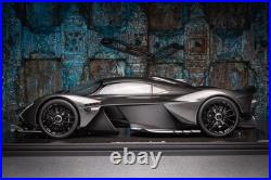 Aston Martin Valkyrie (Gloss Carbon Fiber) FrontiArt 18 scale
