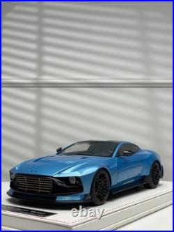 Aston Martin Valour (Blue) Runner 1/18 scale
