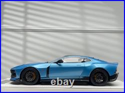 Aston Martin Valour (Blue) Runner 1/18 scale