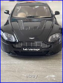 AutoArt 1 18 Scale Aston Martin V12 Vantage