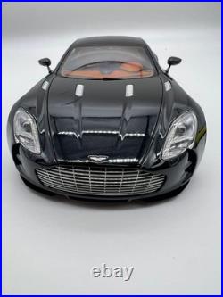 AutoArt Aston Martin One 77 1/18 Scale Diecast Car Model Premium Mini