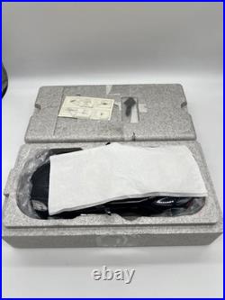 AutoArt Aston Martin One 77 1/18 Scale Diecast Car Model Premium Mini