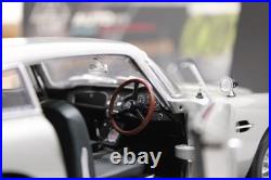 Auto Art James Bond Goldfinger Aston Martin DB5 1/18 Scale