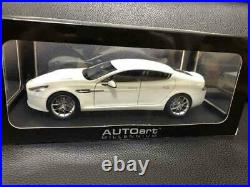 Auto Art Mini Model Car 1/18 Scale Aston Martin Rapide S White Vehicle Toy
