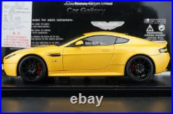 Autoart 118 Aston Martin Vantage V12 S Yellow car model