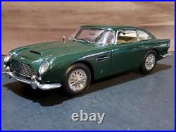 Autoart 1964 Aston Martin DB5 118 Scale Diecast Car British Racing Green