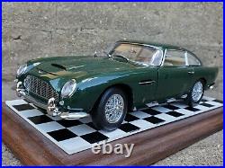 Autoart 1964 Aston Martin DB5 118 Scale Diecast Model Car Racing Green