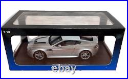 Autoart 1/18 Aston Martin V12 Vantage Silver Performance