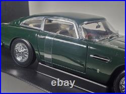 Autoart 1/18 Scale 1964 Aston-Martin DB5 Coupe British Racing Green Boxed