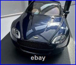 Autoart 1/18 Scale Diecast Aston Martin V8 Vantage Midnight Blue READ