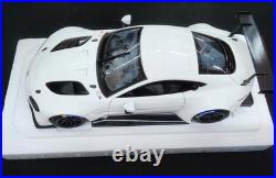 Autoart Aston Martin Vantage GTE 2018 White 118 Scale Model Car