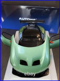 Autoart Aston Martin Vulcan Apple Tree Green WithOrange Accents 1/18 Car 70263