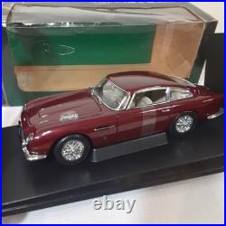 Autoart Classics Division Aston Martin Db5 1/18 Scale Diecast Maroon
