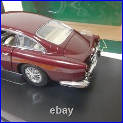 Autoart Classics Division Aston Martin Db5 1/18 Scale Diecast Maroon