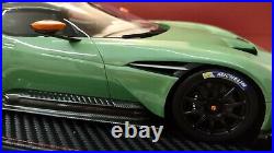 AvanStyle Aston Martin Vulcan, Pearl Green, Limited Edition, 1/18 Scale
