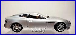 Burago 1/18 Scale Diecast 34063 Aston Martin Vanquish Silver