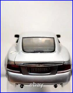 Burago 1/18 Scale Diecast 34063 Aston Martin Vanquish Silver