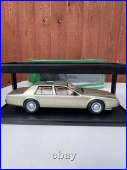 Cult-scale Models Cml153-3 Aston Martin Lagonda S2 1990 Sand Metallic 1/18 Scale