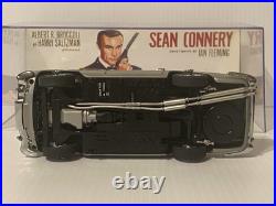 Danbury Mint 007 1964 Aston Martin DB5 + Rare Corgi Icons Sean Connery + Extras Danbury Mint 007 1964 Aston Martin DB5 + Rare Corgi Icons Sean Connery + Extras