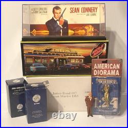 Danbury Mint 007 1964 Aston Martin DB5 + Rare Corgi Icons Sean Connery + Extras Danbury Mint 007 1964 Aston Martin DB5 + Rare Corgi Icons Sean Connery + Extras