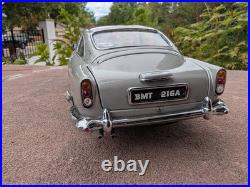Danbury Mint 124 James Bond 007 Aston Martin DB5 Silver Diecast Model Car