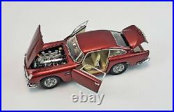 Danbury Mint 1964 ASTON MARTIN DB5 Coupe 124 Scale Die-Cast Model Car