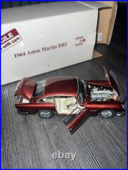 Danbury Mint 1964 Aston Martin DB5 124 scale