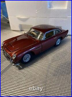 Danbury Mint 1964 Aston Martin DB5 1/24 Scale