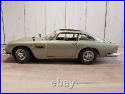 Danbury Mint 1964 Aston Martin DB5 James Bond 007 124 Scale Diecast Movie Car