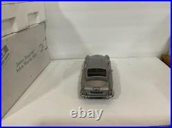 Danbury Mint 1964 Aston Martin DB5 James Bond 007 Lots Features Collectible