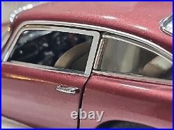 Danbury Mint 1964 Aston Martin DB5 Roadster Coupe 124 Scale Diecast Model Car