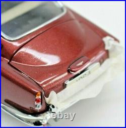 Danbury Mint 1964 Aston Martin DB5 Sports Coupe. 124 SCALE