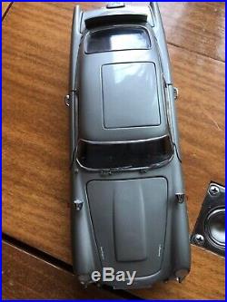 Danbury Mint 1/24 1964 Aston Martin DB5 James Bond 007 Scale Diecast Model 124