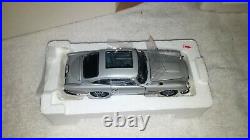 Danbury Mint 1/24 scale Aston Martin James Bond 007 excellent with box