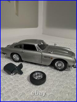 Danbury Mint James Bond 007 Aston Martin DB5 124