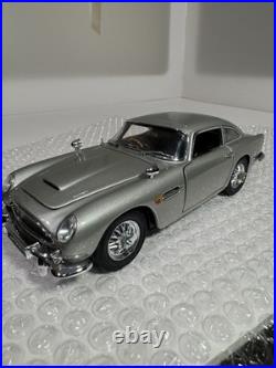 Danbury Mint James Bond 007 Aston Martin DB5 124